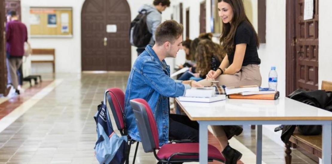 HIGH EMPLOYABILITY. Direct contact with the business world is one of the keys to its success.