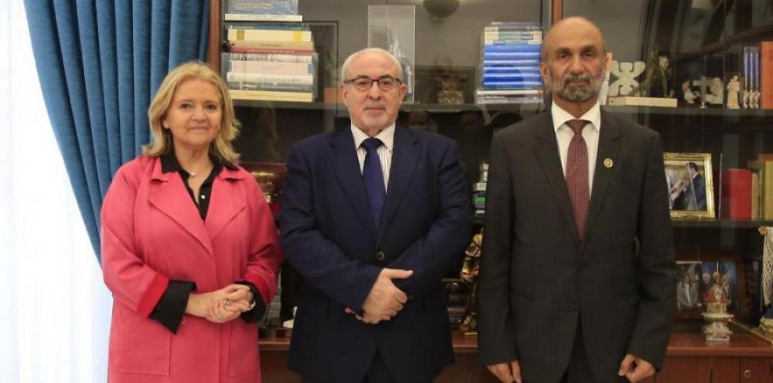 María Jesús Bonilla, José Luis Mendoza and Ahmed Bin Mohamed Al Jarwan at Jeronimus Monastery