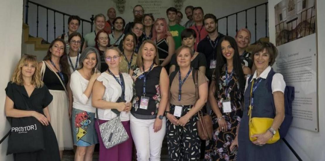 Image of the artists and teachers who participated in the European Refresh+ project held at UCAM.