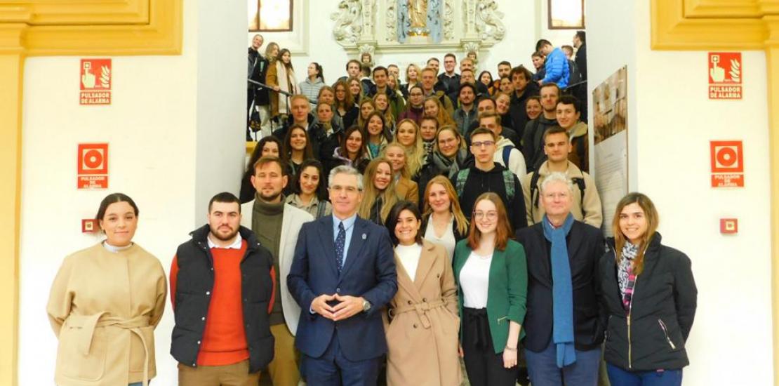 UCAM trains 70 future executives for German companies such as Aldi, Mercedes, BMW and Siemens