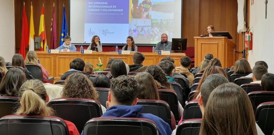 Missionaries and volunteers demand more social involvement