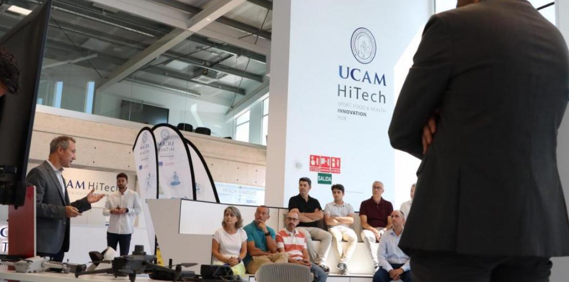 Presentation of the Degree at UCAM HiTech.