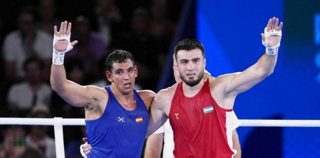 Ayoub Ghadfa y Bakhodir Jalolov after the fight (Photo: COE - Spanish Olympic Committee)