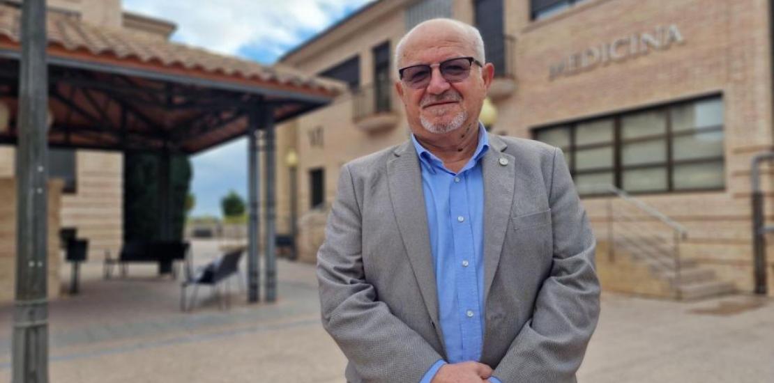 Dr. Esparza is the new ISAK President