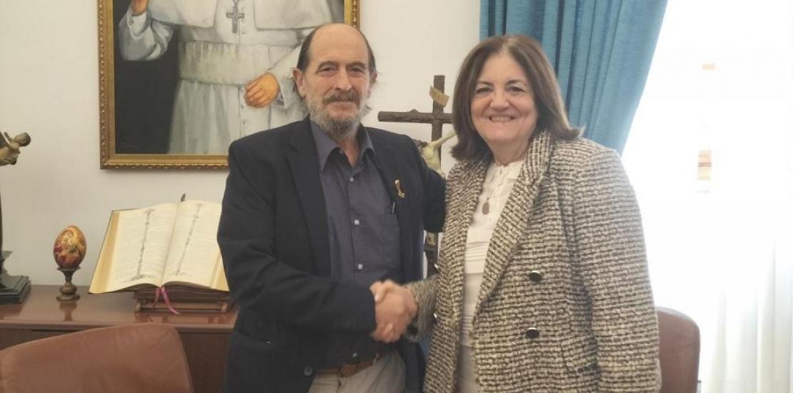 María Dolores García, UCAM President, and Francisco Palazón, AFACMUR President, at the University Campus in Murcia. María Dolores García, UCAM President, and Joaquín Zapata, Mayor of La Unión, at the Los Jerónimos Campus