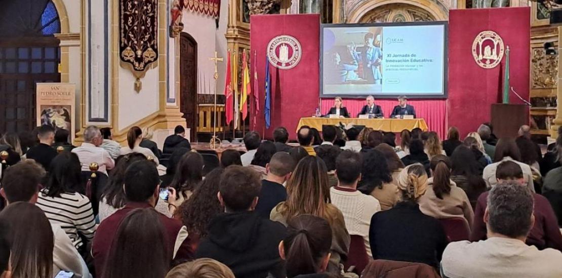 The students of the UCAM's Master's Degree in Teaching attended the conference