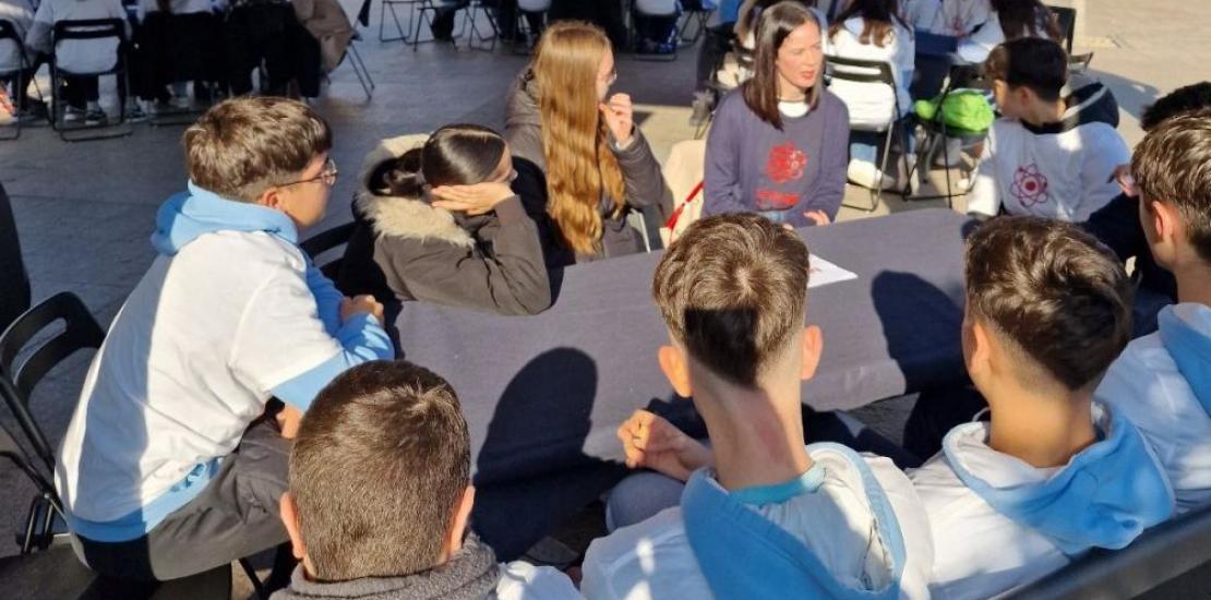 UCAM researchers talking to students from the Cipriano Galea School in La Ñora