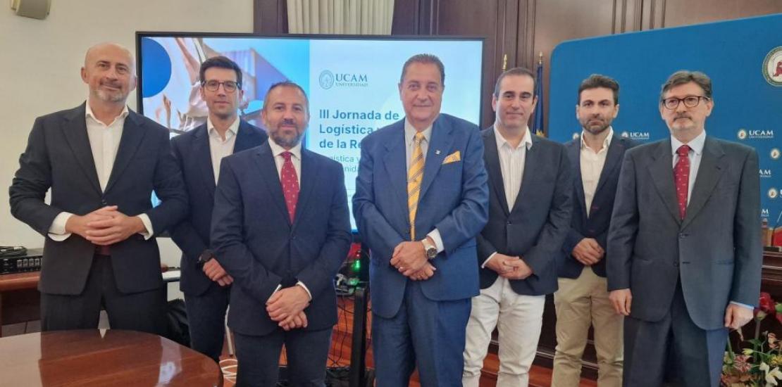 Some of the participants and speakers of the 3rd Conference on Logistics and Business in the Region of Murcia