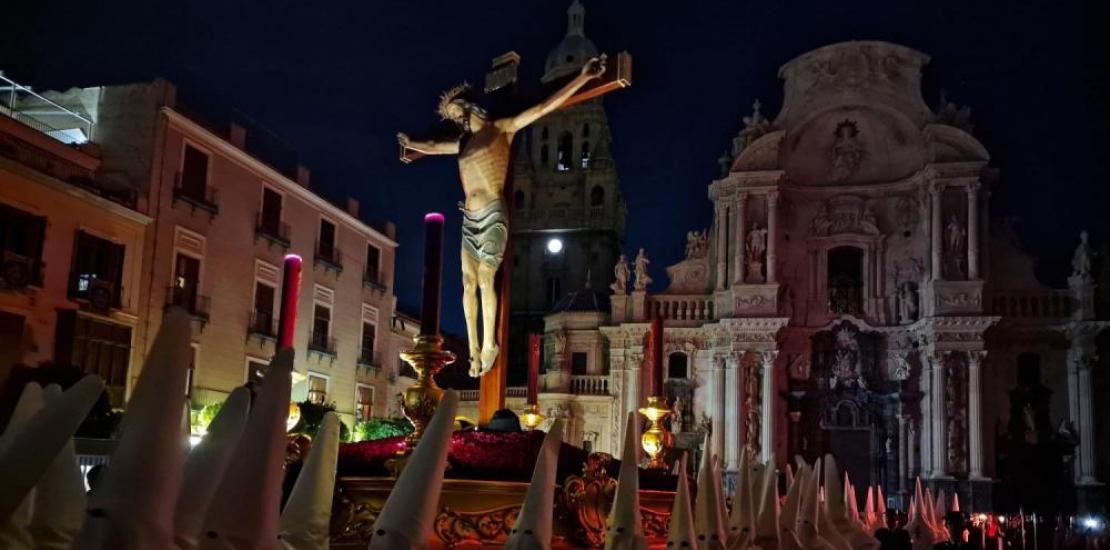 The Cristo de la Salud passing through the Plaza Cardenal Belluga (Cardinal Belluga Square) in Murcia