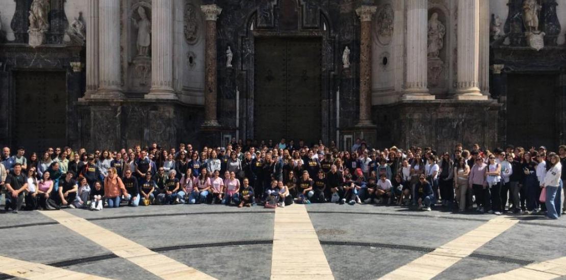 UCAM Students and staff in front of Murcia Cathedral, after the Eucharist
