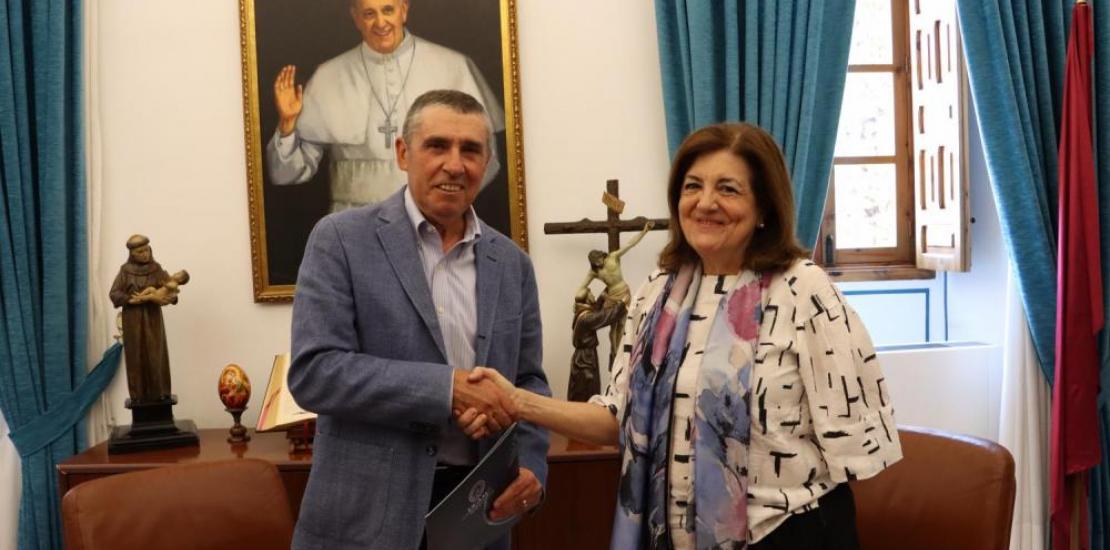 María Dolores García, UCAM president, and Adolfo García Albaladejo, president of the Ingenio Foundation, have signed the creation of the new chair
