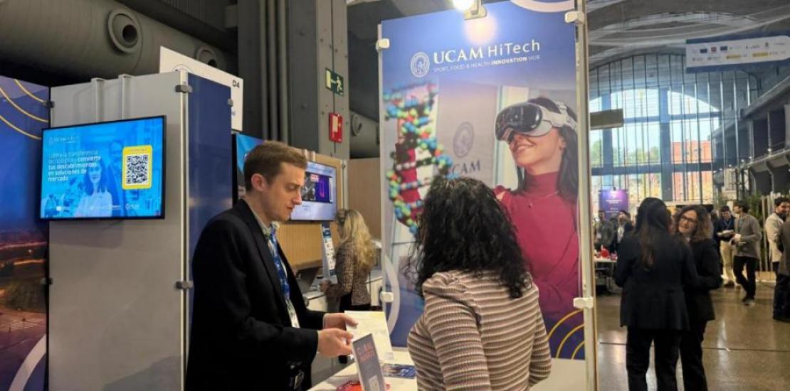 The UCAM HiTech team showed the researchers its offer of training programmes