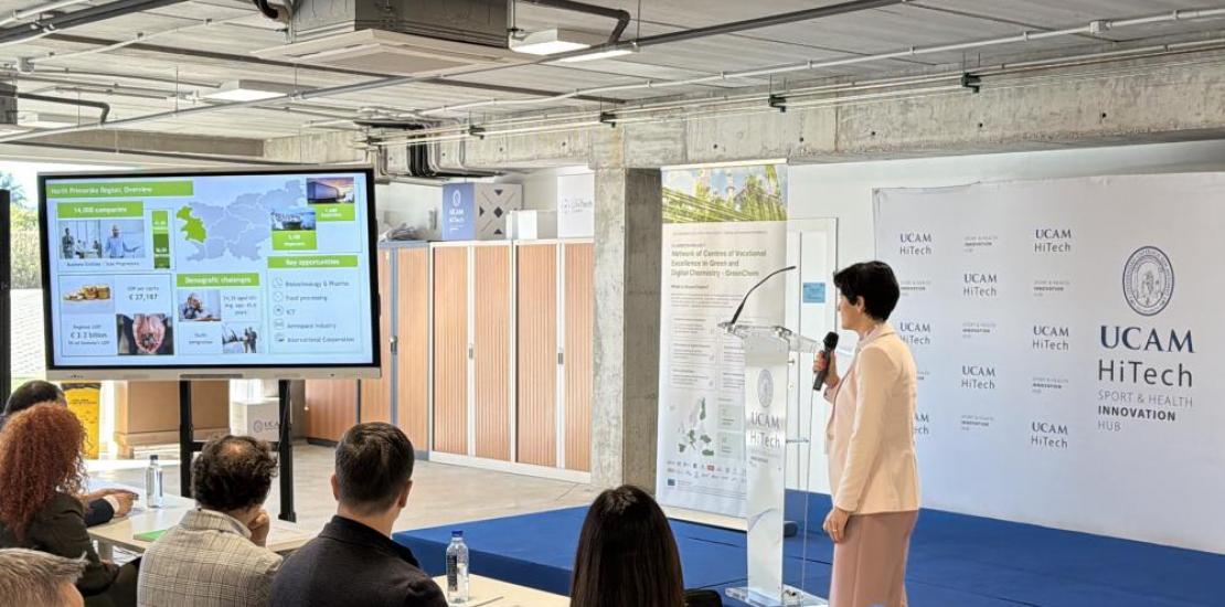 Presentation of the GreenChem project at UCAM HiTech.
