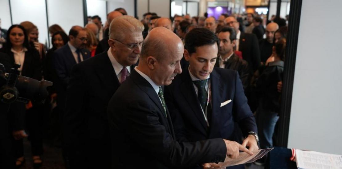 The President of the Turkish Council of Higher Education (YÖK), Erol Özvar, and the President of EURIE, Mustafa Aydin, visited UCAM’s stand at the fair.