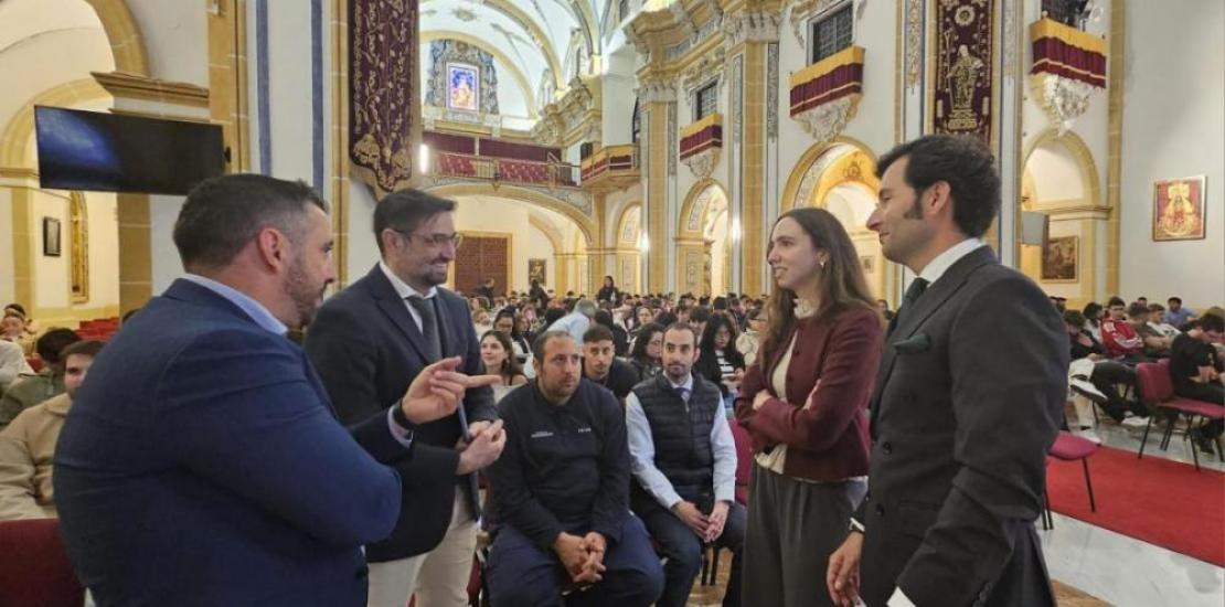 The event was held at Los Jerónimos Monastery Church.