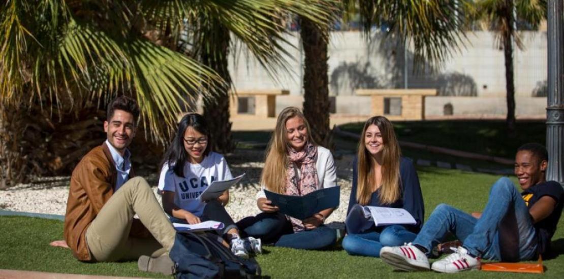 international students in campus