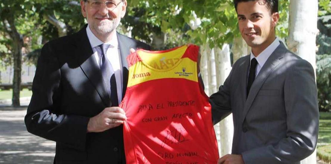 Mariano Rajoy encourages Miguel Ángel López to continue his successes in the Olympic Games