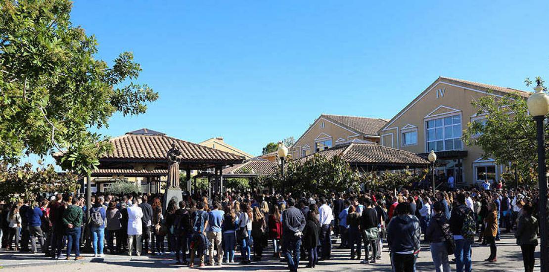 A minute of silence and a prayer held at UCAM for the victims of the terrorist attacks A minute of silence and a prayer held at UCAM for the victims of the terrorist attacks