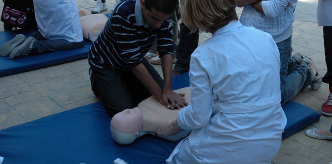The visitors of the Science Week will learn cardiopulmonary resuscitation techniques The visitors of the Science Week will learn cardiopulmonary resuscitation techniques