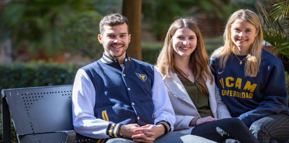 Study Bachelor's degree in English without leaving Spain Study Bachelor's degree in English without leaving Spain