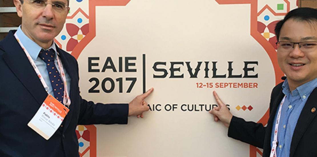 The UCAM has presented its successful model for training students from all over the world in Seville