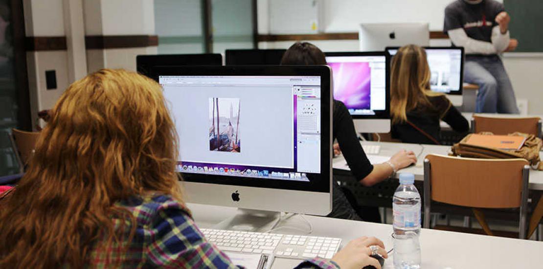 Personalized attention and practical formation Personalized attention and practical formation