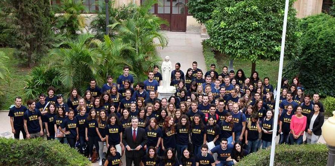 Welcoming international students to our Campus Welcoming international students to our Campus