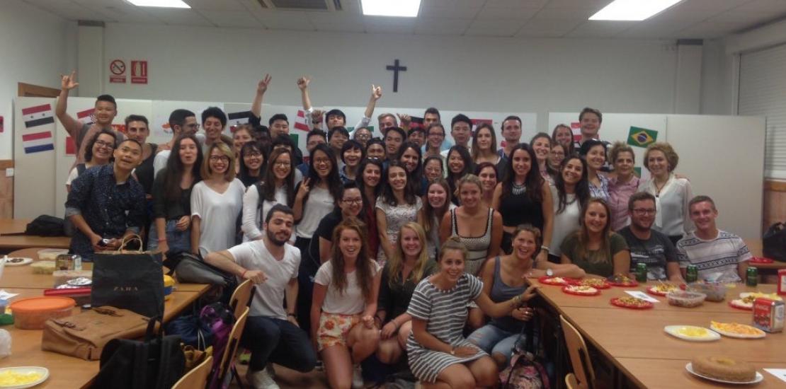 UCAM Language School holds lunch for International Students