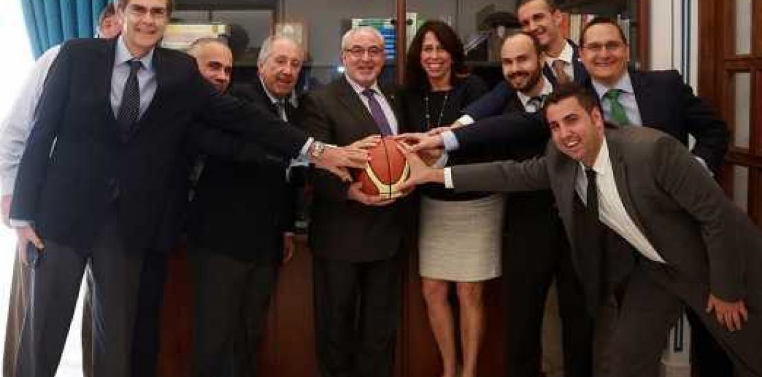 Former President of the WNBA expresses her interest in the UCAM sports model