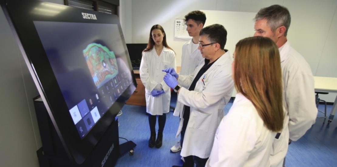UCAM guarantees the best training for the next academic year through bimodal teaching UCAM guarantees the best training for the next academic year through bimodal teaching