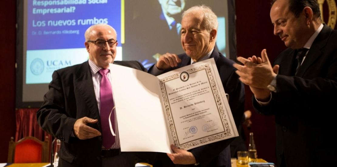 José Luis Mendoza to be awarded for the educational model of UCAM in the New York Awards José Luis Mendoza to be awarded for the educational model of UCAM in the New York Awards