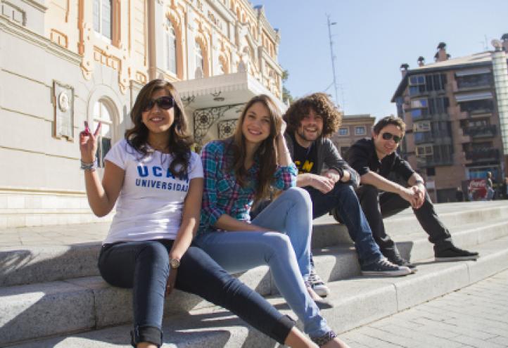 Cultural activities and social events for this new academic year. The Agenda Ñ!