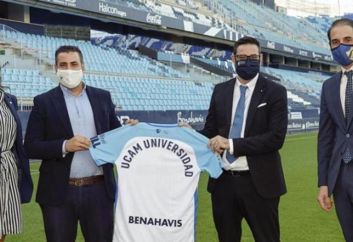 The agreement between UCAM and Malaga CF was sealed at La Rosaleda, the Andalusian club&#039;s stadium