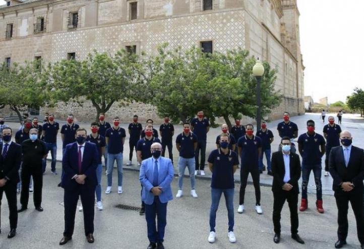 José Luis Mendoza, with UCAM Murcia Basketball Club