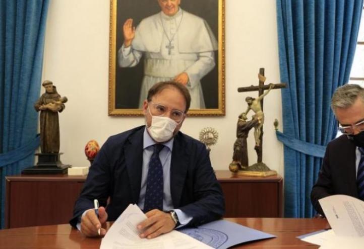 Signing of the agreement