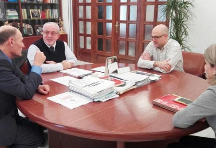 Moment of the meeting in which it was decided to launch the investigation (File photo)