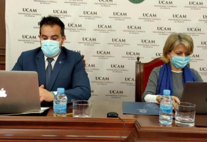 Pablo Jorge Marcos, principal investigator of the Life Age project, and Estrella Núñez, vice-rector for Research at UCAM, during the opening of the congress from the Chapter House of the Los Jerónimos Monastery.