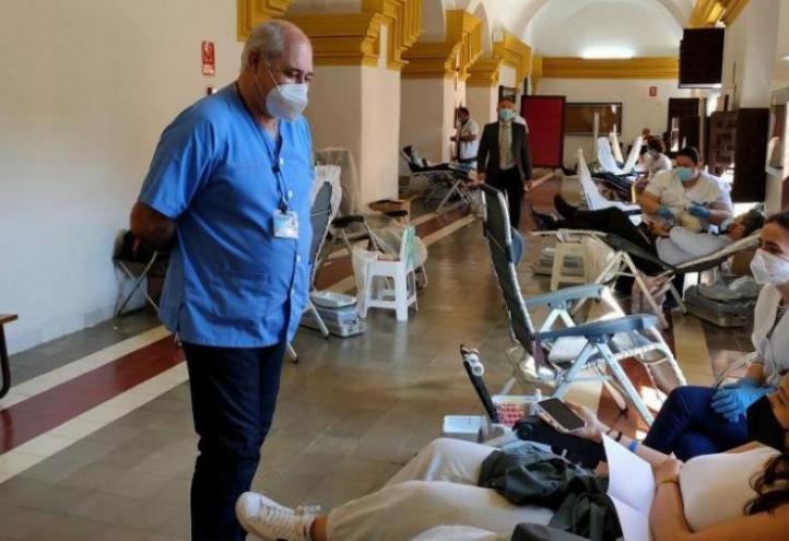 Blood donation at Los Jerónimos Campus