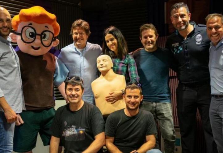 It will offer cardiopulmonary resuscitation online modules or workshops to all the students and workers of the University, its sports clubs and the schools of its Alma Mater Foundation. Furthermore, a video for kids in which Rody Aragón has collaborated will be made available to educational and health authorities who so wish.