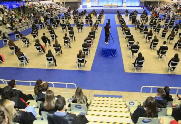 José Luis Mendoza, president of the University, highlights the comprehensive training that students receive at the institution.