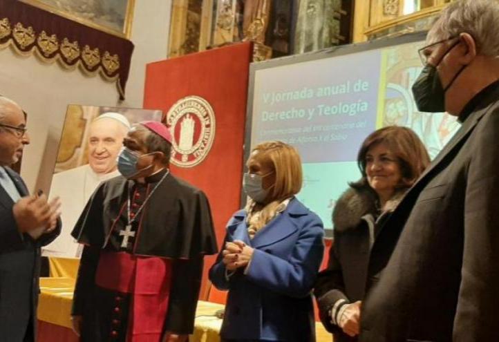 José Luis Mendoza, Bernardito Cleopás, Josefina García, María Dolores García and José Manuel Lorca Planes, during the ceremony, which took place in the Monastery of Los Jerónimos