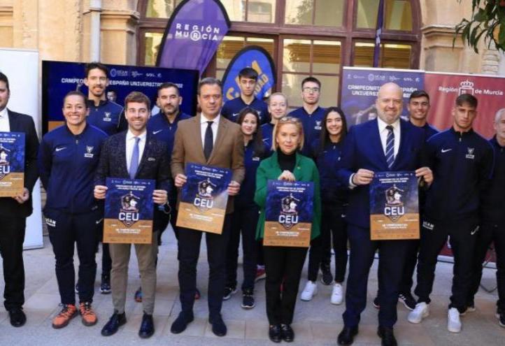 Picture of the presentation day of the Spanish University Championships (Los Jerónimos Monastery).