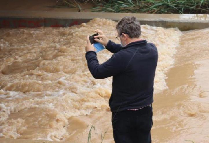 This is an initiative of Smartlagoon, a European H2020 project led by UCAM, in which the Swiss company Photrack is a partner. Its researchers have analysed the Discharge APP with representatives of the Confederación Hidrográfica del Segura and the General Directorate of the Mar Menor 