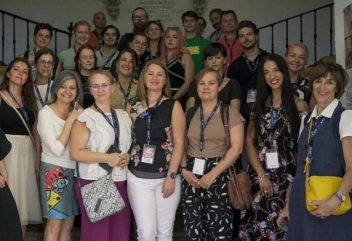 Image of the artists and teachers who participated in the European Refresh+ project held at UCAM.