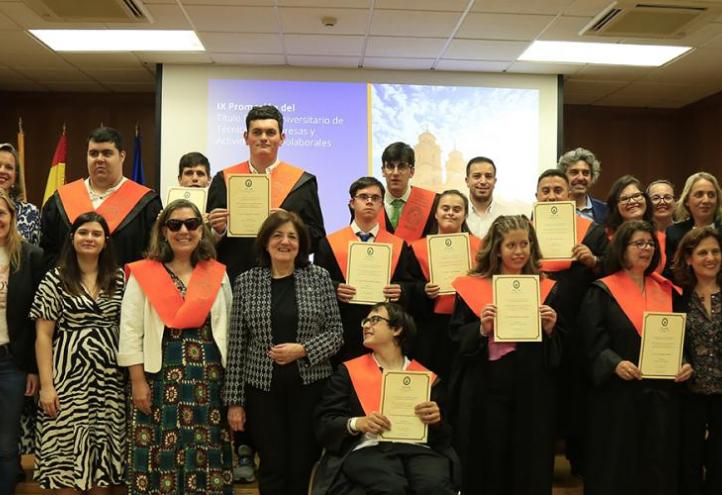 Graduation of the 9th UCAMPACITAS class 