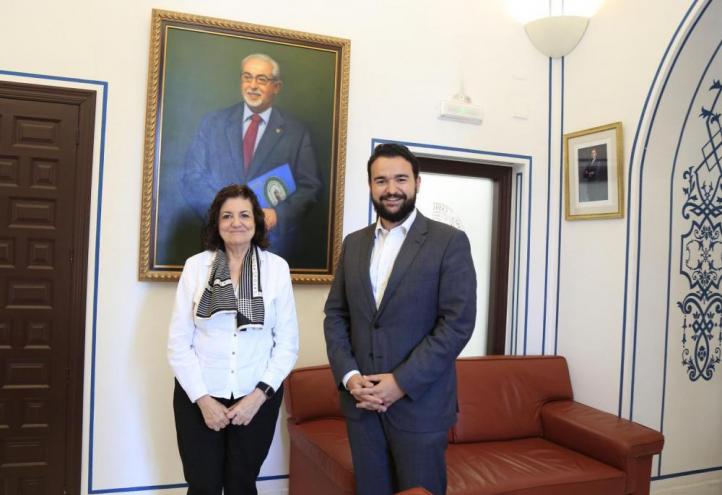 The International Festival of Cante de las Minas posthumously awards the Castillete de Oro to José Luis Mendoza