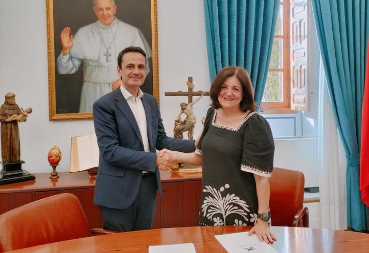 UCAM has signed an agreement with CaixaBank to help students pay their enrolment fees