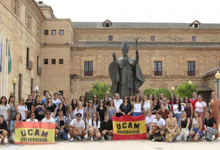 UCAM volunteers leave for WYD in Lisbon