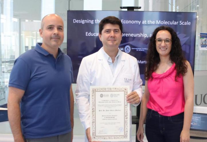 The President of the International Union of Pure and Applied Chemistry, sponsor of UCAM-SENS