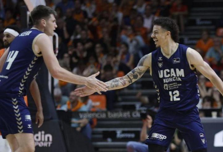 Sleva and Radebaugh have been key in the play-off against Valencia